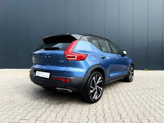 Volvo XC40 2.0 T5 AWD R-Design pano / trekhaak / memory