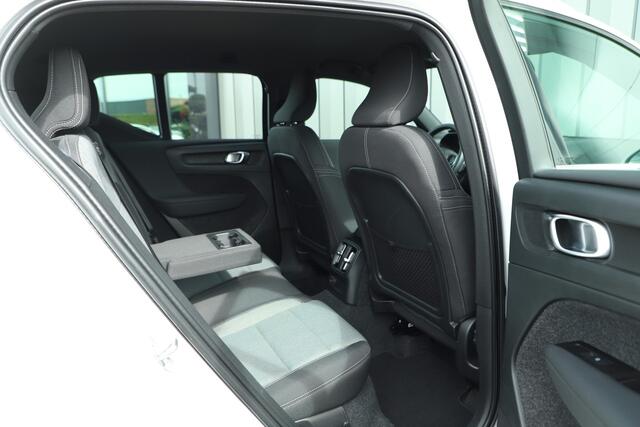 Volvo XC40 1.5 T4 Recharge Inscription Expression | 211PK | Keyless-go | Led | IntelliSafe | Carplay | Standkachel | Elek. Kofferklep | 2021.