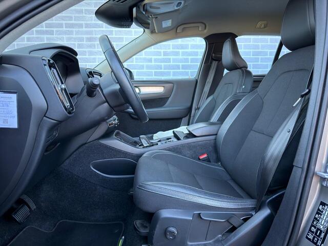 Volvo XC40 1.5 T5 Twin Engine R-Design | Adaptieve Cruise Control | BLIS | Parkeersensoren Voor + Achter | Trekhaak | Parkeercamera |