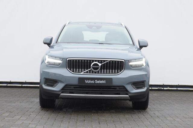 Volvo XC40 T4 211PK Automaat Inscription Expression Adaptieve cruise control / Elektrische achterklep / keyless entry / parkeersensoren met camera / Apple carplay / Bluetooth / Elektrische stoelen met geheugen