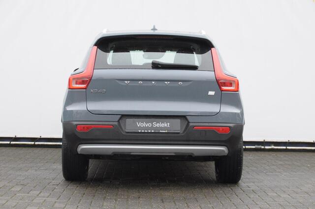 Volvo XC40 T4 211PK Automaat Inscription Expression Adaptieve cruise control / Elektrische achterklep / keyless entry / parkeersensoren met camera / Apple carplay / Bluetooth / Elektrische stoelen met geheugen