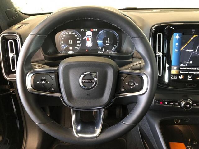 Volvo XC40 1.5 T5 Plug-in Hybrid Ultimate Dark | PHEV | Achteruitrijcamera | Keyless Entry | Panoramadak | Elektrische Achterklep | Navigatie | Elektrisch Verstelbare Voorstoelen | Navigatie | Apple Carplay | Android Auto