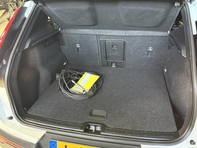 Volvo XC40 1.5 T4 Recharge R-Design Expression | Pano | Apple Carplay | Keyless