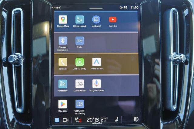 Volvo XC40 B3 Ultra Black Edition - Panorama/schuifdak - IntelliSafe Assist & Surround - 360º Camera - Harman/Kardon audio - LED Pixel koplampen - Verwarmde voorstoelen & stuur - Parkeersensoren voor & achter - Elektr. bedienb. voorstoelen met geheugen links - Draad