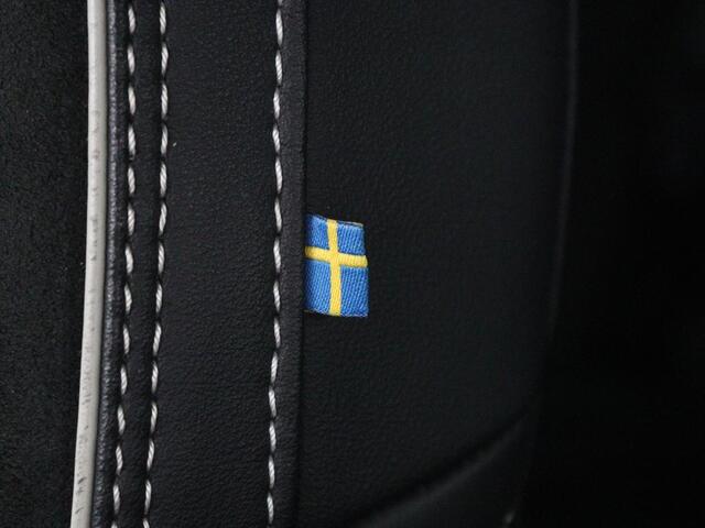 Volvo XC40 Recharge P8 AWD R-Design | SOH 90.6% | Leder/Alcantara | Stoelverwarming | Harman/Kardon | Adaptive cruise | Side Assist | Carplay | Stuurverwarming | Navigatie | Full LED | Camera