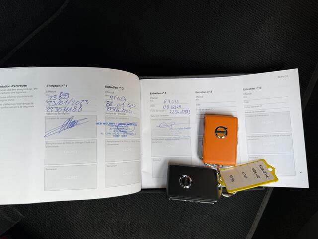 Volvo XC40 1.5 T4 Recharge Inscription Expression Stuur/stoel verwarming Navigatie Carplay