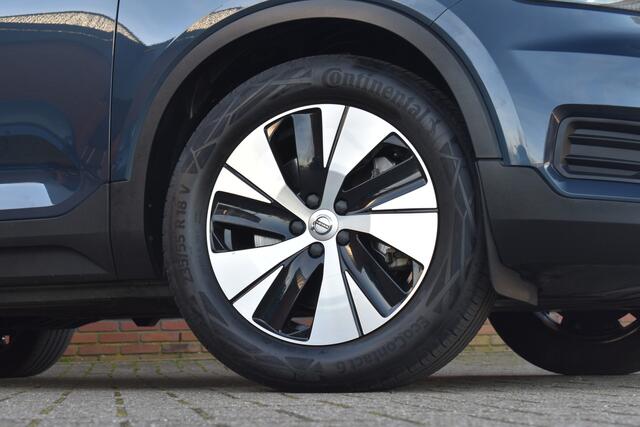 Volvo XC40 T4 211PK Recharge Inscription Expression | Trekhaak | Adaptive Cruise | Climate Pack | Park Assist |