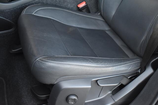 Volvo XC40 T4 211PK Recharge Inscription Expression | Trekhaak | Adaptive Cruise | Climate Pack | Park Assist |