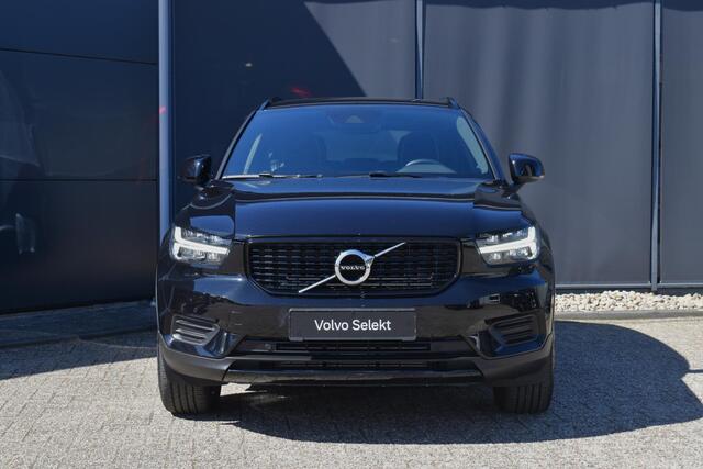 Volvo XC40 T4 Recharge R-Design | Adaptive Cruise Control | Parkeersensoren voor + achter | Parkeercamera | Volvo on Call | Navigatie | Dealeronderhouden |