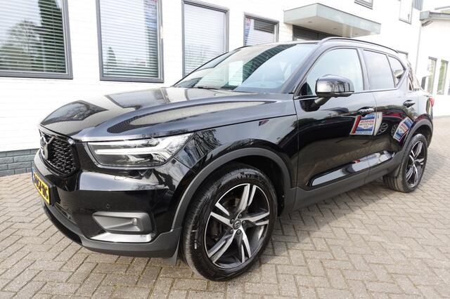 Volvo XC40 1.5 T3 R-DESIGN Panorama Winterpack 49000 km !