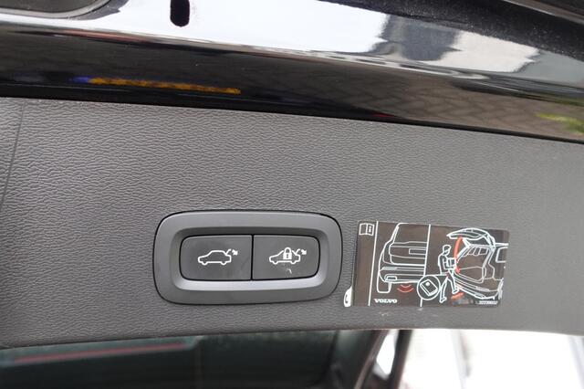 Volvo XC40 1.5 T3 R-DESIGN Panorama Winterpack 49000 km !