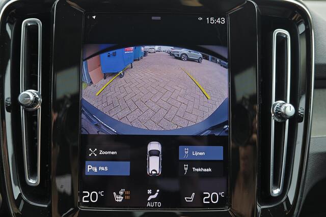 Volvo XC40 T4 Recharge Inscription - IntelliSafe Assist - Parkeercamera achter - Verwarmde voorstoelen & stuur - Parkeersensoren voor & achter - Draadloze tel. lader - Extra getint glas - Elektr. inklapbare trekhaak - 19' LMV