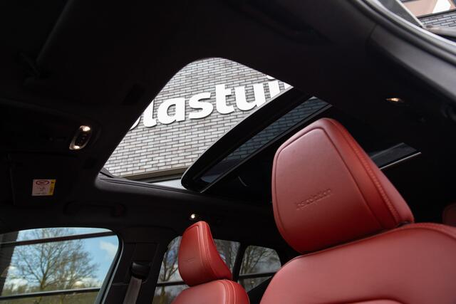 Volvo XC40 2.0 T4 Inscription , Panoramadak, Trekhaak, Adap. cruise,