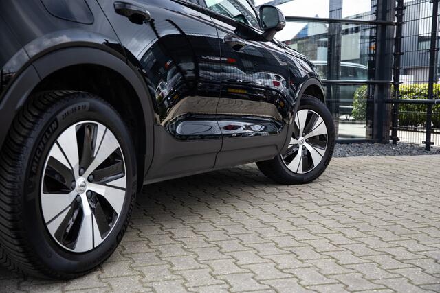 Volvo XC40 1.5 T5 Recharge PHEV hybrid Plus Dark , Trekhaak, Adap. cruise,