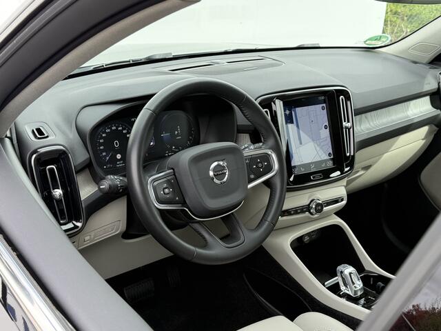 Volvo XC40 1.5 T5 Recharge Inscription | Trekhaak | Pano | Pilot Assist | Memory | 19 inch