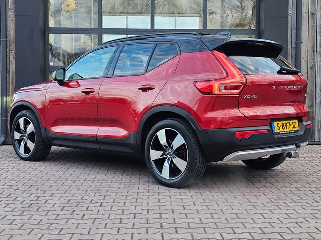 Volvo XC40 2.0 T5 AWD R-Design Intro Edition | Pano | Trekhaak | Leder | Stuur - & stoelverwarming | Blis | App-connect | Elektr. verstelbare stoelen | Elek. achterklep | 360 camera |