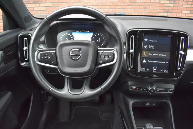 Volvo XC40 T3 163PK Automaat Business Pro | Trekhaak | 19'' | Audio & Park Assist Pack | Climate Pack |