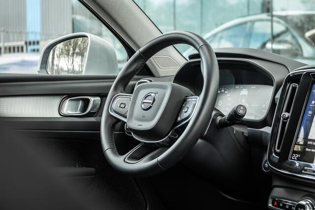 Volvo XC40 1.5 T4 Recharge Inscription Camera | Apple Carplay
