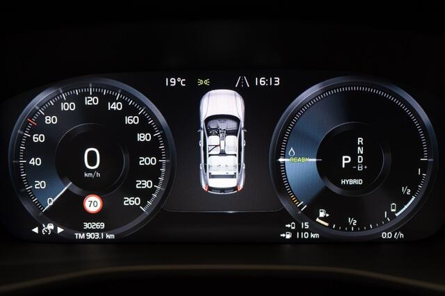 Volvo XC40 T5 Hybride Plug-in Inscription 262 PK, Leder, Harman Kardon, Trekhaak, 19 Inch