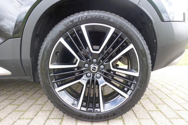 Volvo XC40 1.5 T5 Recharge R-Design | Harman Kardon | ACC | Stoelverwarming | Stuurwielverw. | 360° Camera | Trekhaak |