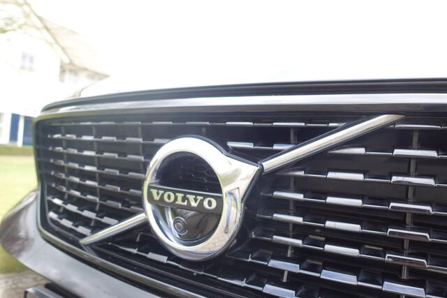 Volvo XC40 1.5 T5 Recharge R-Design | Harman Kardon | ACC | Stoelverwarming | Stuurwielverw. | 360° Camera | Trekhaak |