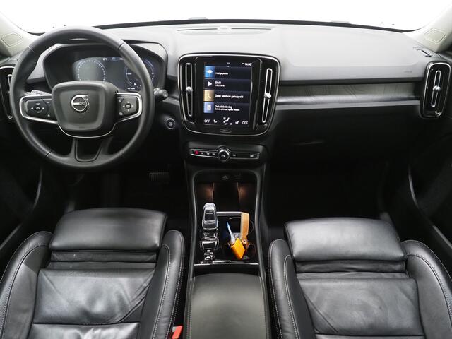 Volvo XC40 1.5 T5 Plug-in hybrid Plus Dark | Leder | Trekhaak | Harman/Kardon | Pilot Assist | Camera | Keyless | Memory | Carplay