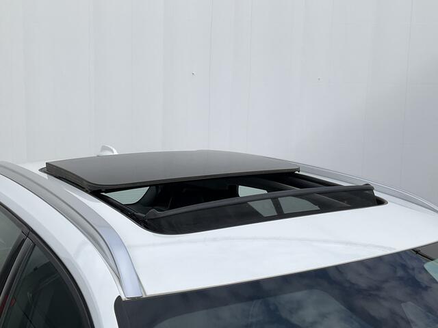 Volvo XC40 1.5 T3 Momentum Pro Panoramadak Hoge zit Trekhaak(tegen meerprijs)