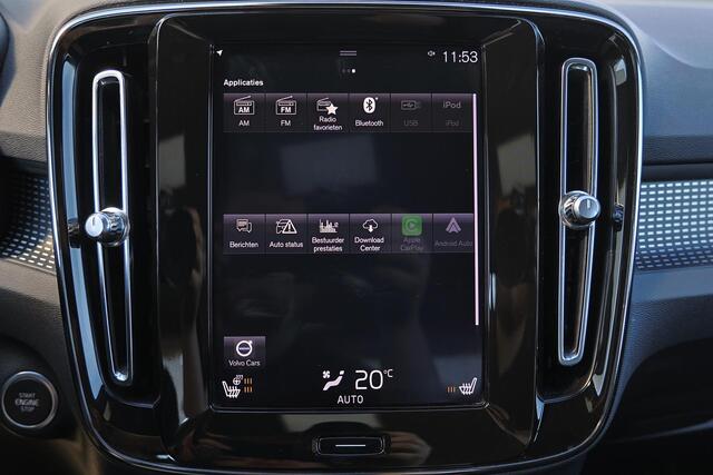 Volvo XC40 T3 R-Design - Sensus Navi - Cruise Control - Parkeer verwarming - Voorstoelen, achterbank en stuur verwarmbaar - LED-koplampen - Climate Control - Parkeersensoren achter - Trekhaak semi elektrisch inklapbaar