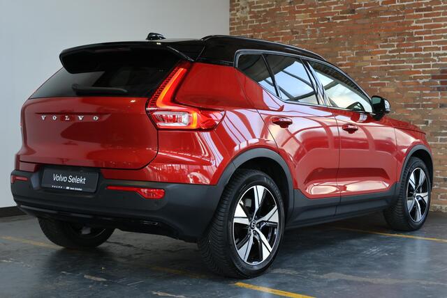 Volvo XC40 Recharge Plus | Dealeronderhouden | Google Infotainment | 4-Seizoenenbanden | Parkeercamera | Parkeersensoren voor + achter | Comfortstoelen | 95% SOH