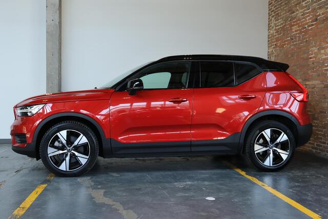 Volvo XC40 Recharge Plus | Dealeronderhouden | Google Infotainment | 4-Seizoenenbanden | Parkeercamera | Parkeersensoren voor + achter | Comfortstoelen | 95% SOH