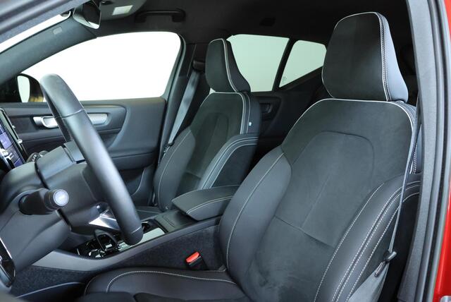 Volvo XC40 Recharge Plus | Dealeronderhouden | Google Infotainment | 4-Seizoenenbanden | Parkeercamera | Parkeersensoren voor + achter | Comfortstoelen | 95% SOH