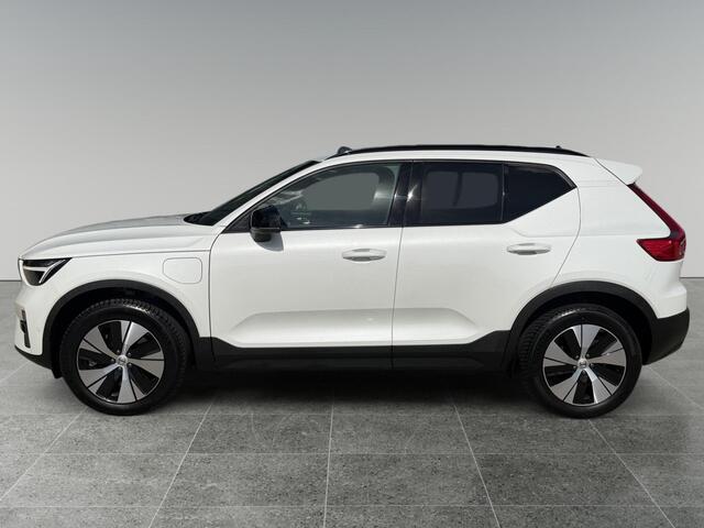Volvo XC40 1.5 T4 Plug-in hybrid Plus Dark l Trekhaak l Full LED l All-Season