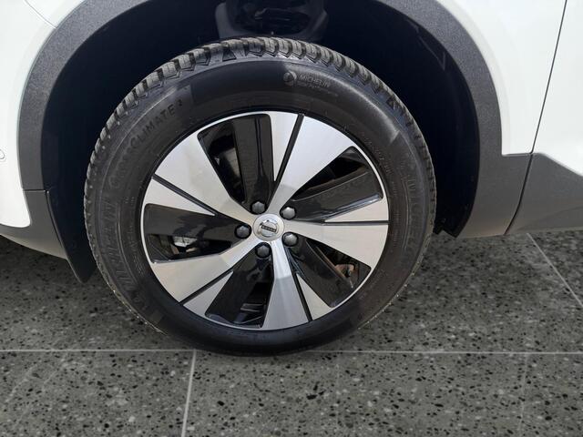 Volvo XC40 1.5 T4 Plug-in hybrid Plus Dark l Trekhaak l Full LED l All-Season