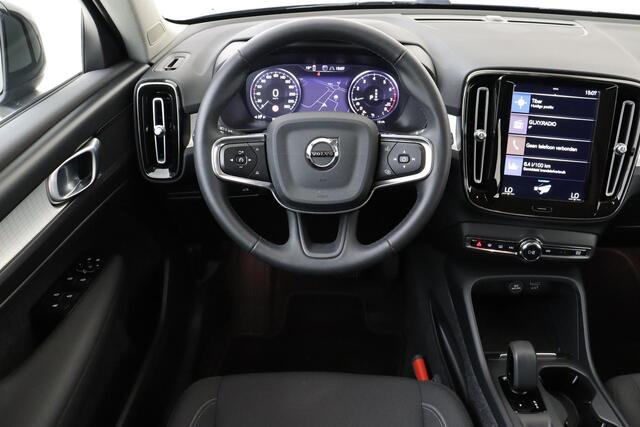 Volvo XC40 T2 AUT. MOMENTUM BUSINESS -ADAP.CRUISE|CARPLAY|KEYLESS|NAVI|LED|TREKHAAK|18"