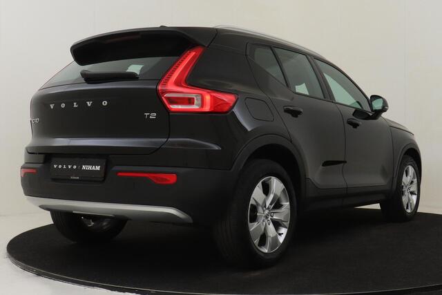 Volvo XC40 T2 AUT. MOMENTUM BUSINESS -ADAP.CRUISE|CARPLAY|KEYLESS|NAVI|LED|TREKHAAK|18"