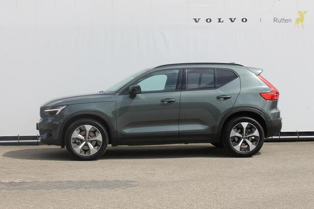 Volvo XC40 B3 177PK Automaat Plus Dark Panoramisch schuif-kanteldak / Adaptieve Cruise Control / Google infotainment / Parkeersensoren voor en achter met camera achter / Lederen bekleding / Blis