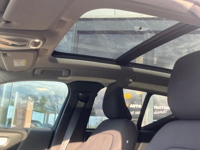 Volvo XC40 1.5 T4 Recharge Inscription - Pan dak - camera - navi - apple/android