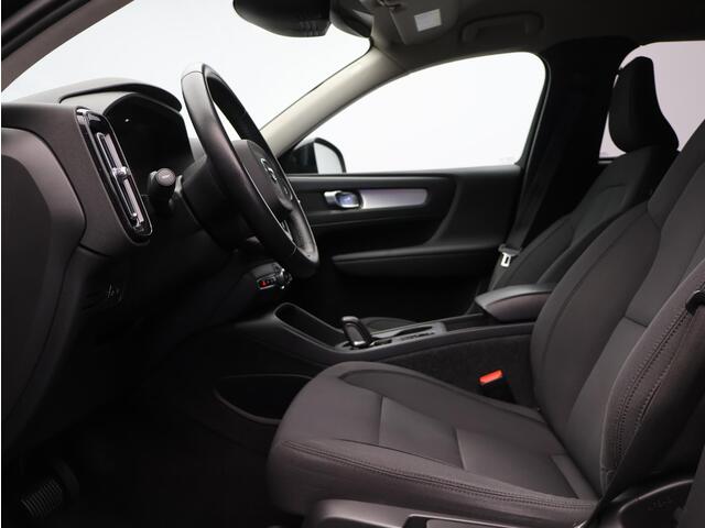 Volvo XC40 T4 Recharge R-Design / Trekhaak / 20" / Park assist v+a+camera / Privacy glass