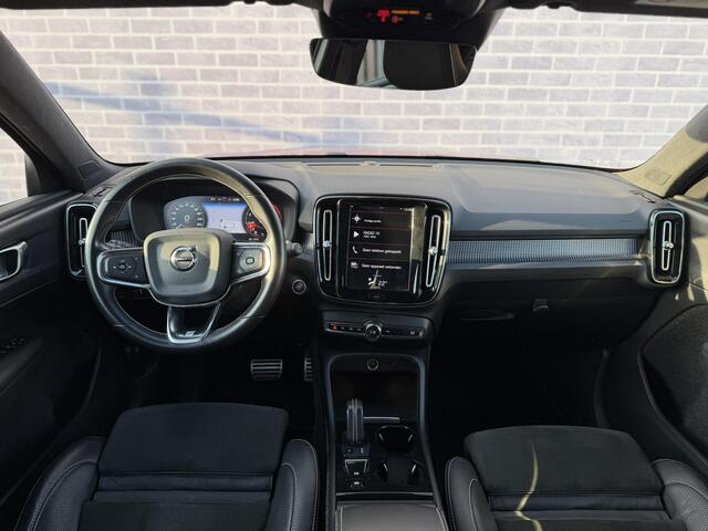 Volvo XC40 T4 R-Design Aut | Cruise Control | Trekhaak 1800 kg | Half Lederen Bekleding | Navigatie | Parkeersensoren V + A | Parkeercamera | Climate control |