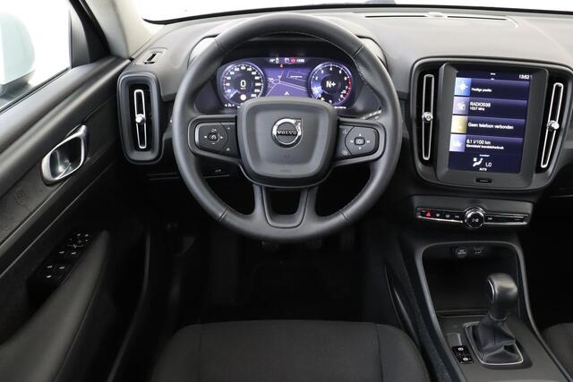 Volvo XC40 T2 (H) MOMENTUM CORE -CAMERA|CARPLAY|CRUISE|PDC|LED|DAKRAILS