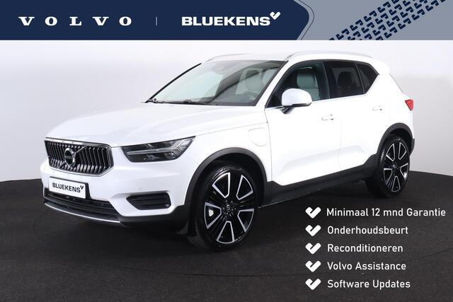 Volvo XC40 T4 Recharge Inscription - Harman/Kardon audio - Parkeercamera achter - Verwarmde voorstoelen & stuur - Parkeersensoren voor & achter - Volvo On Call - Cruise control - Extra getint glas - Elektr. inklapbare trekhaak - 21' LMV