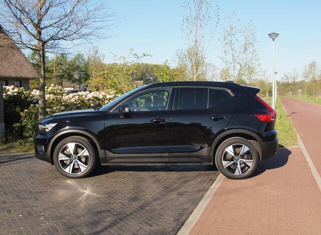 Volvo XC40 Recharge P8 AWD R-Design | SOH 95% | Apple Carplay | Parkeersensoren | Stoel-/Stuurverwarming | Cruise Control | NL-Auto |
