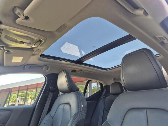 Volvo XC40 1.5 T4 Recharge Inscription Panodak/360Cam/ACC/BLIS etc.