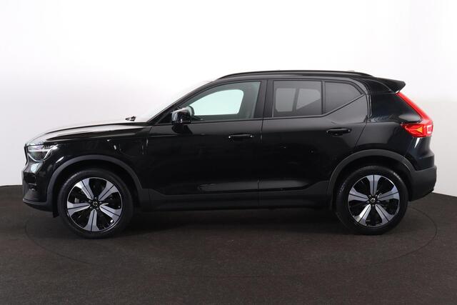 Volvo XC40 T5 Recharge R-Design - Panorama/schuifdak - IntelliSafe Assist - 360º Camera - Harman/Kardon audio - Verwarmde voorstoelen & stuur - Parkeersensoren voor & achter - Elektr. bedienb. voorstoelen met geheugen links - Draadloze tel. lader - Extra getint glas