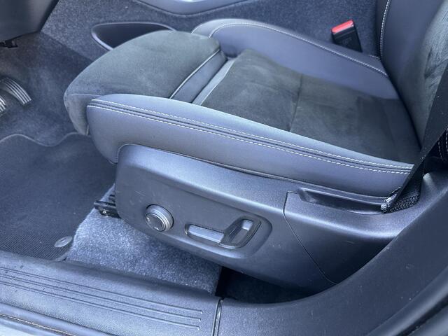 Volvo XC40 2.0 B4 Plus Dark Facelift|ACC|trekhaak|memory