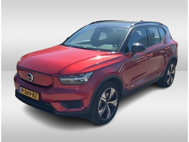 Volvo XC40 Recharge Plus / Trekhaak / Camera / CarPlay / Sfeerverlichting / 19'' / Stuur+Stoelverwarming / DAB / ACC / Warmtepomp