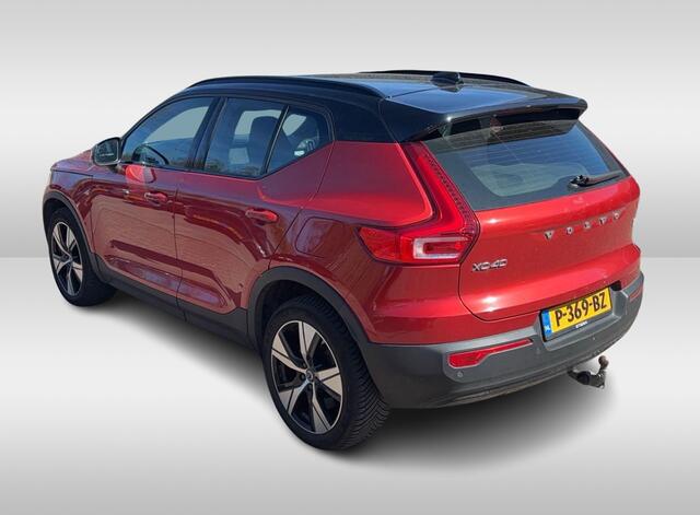 Volvo XC40 Recharge Plus / Trekhaak / Camera / CarPlay / Sfeerverlichting / 19'' / Stuur+Stoelverwarming / DAB / ACC / Warmtepomp