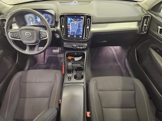 Volvo XC40 2.0 B3 Core | adaptieve cruise | BLIS | Parkeercamera | Keyless entry/start | Parkeersensoren V+A | Apple carpay/Android auto | Volvo on Call |