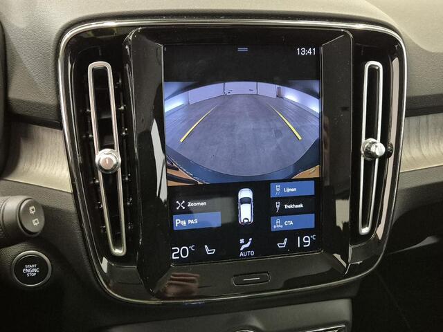 Volvo XC40 2.0 B3 Inscription | Trekhaak | Power seats | Adaptieve cruise | Parkeercamera | Leder | Stoel/stuur verwarming | Memory | BLIS | Volvo on call |