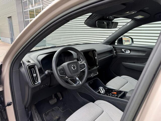 Volvo XC40 T4 Plug-in Hybrid Plus Dark Parkeercamera Stoelverwarming 211pk